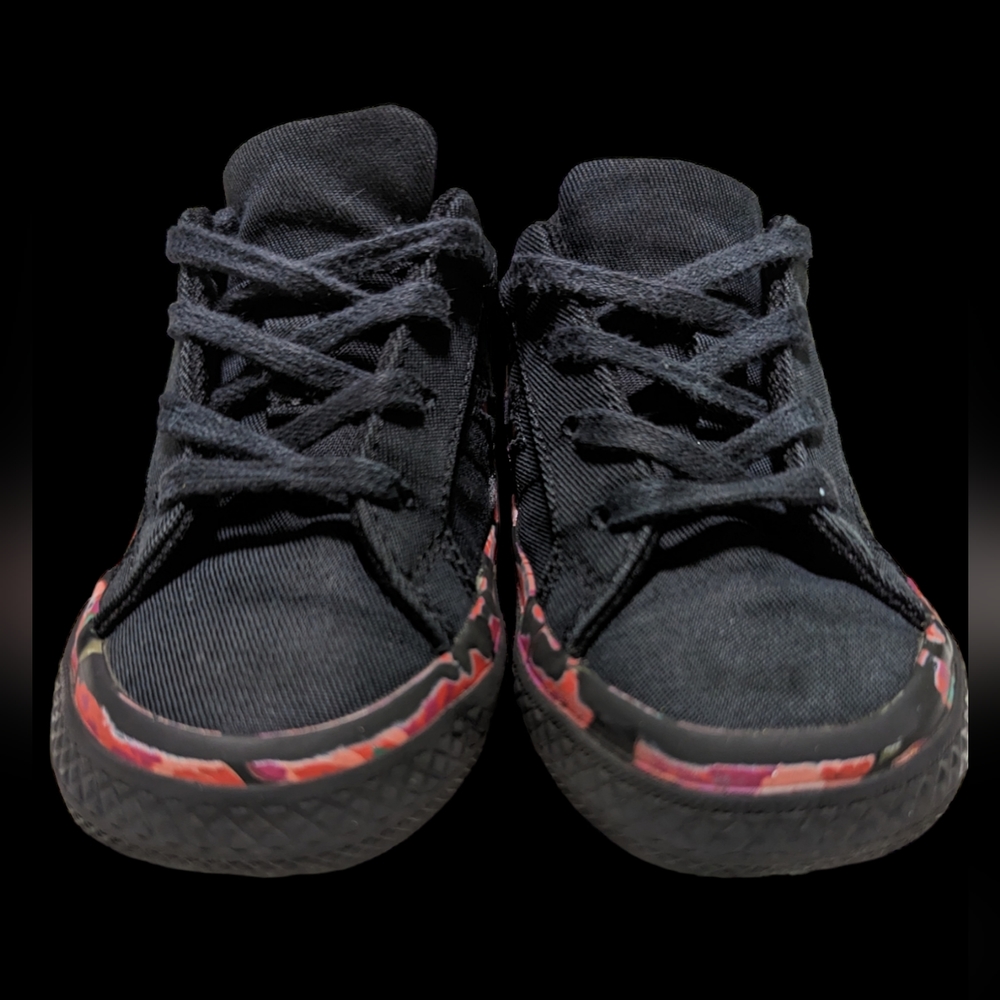 Converse kids shoes with floral soles